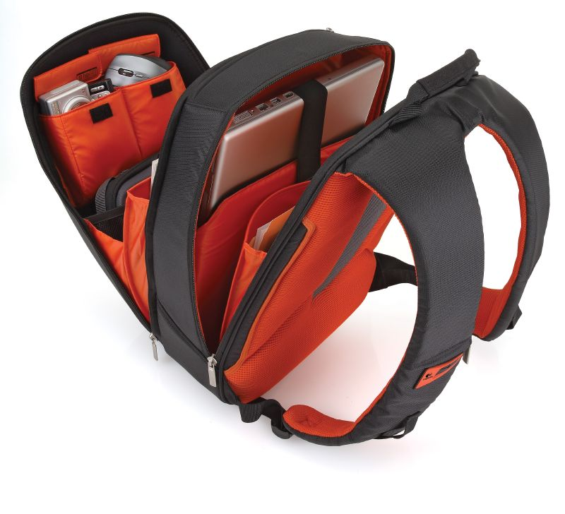 Illustration for article titled Logitech Unveils Kinetik Backpack and Briefcase for Laptops